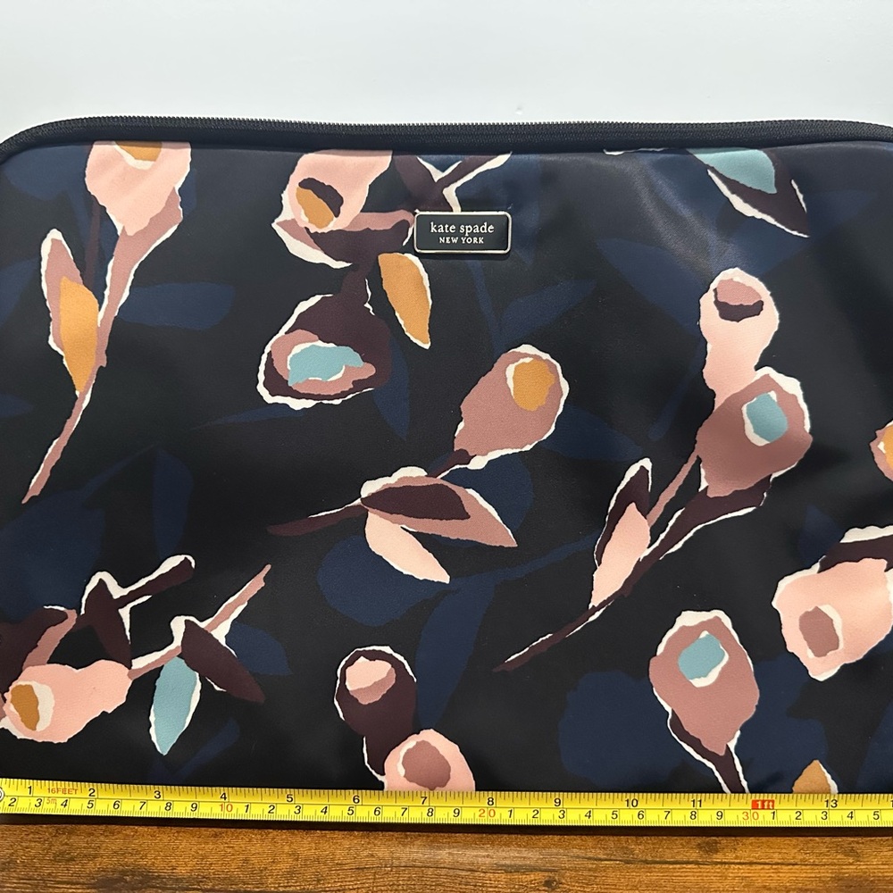 Kate Spade Elegant Floral Pouch for laptop
